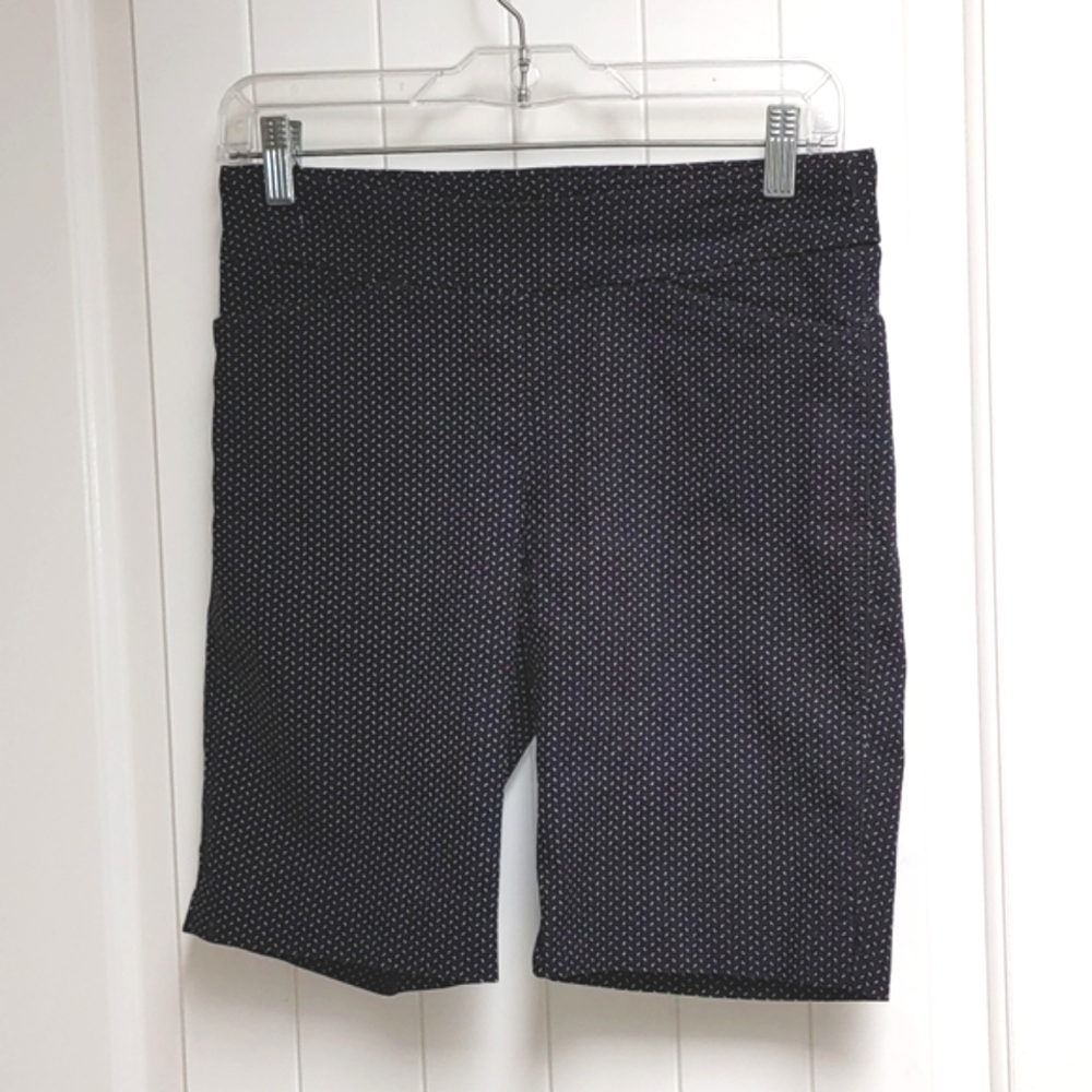 Hilary Radley yachting golf summer stretchy black and white shorts Size 4